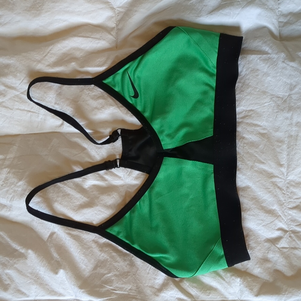 Sports bra